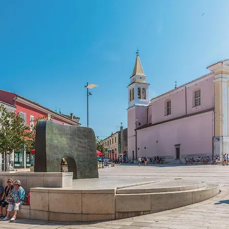 2 Bedroom Cozy In * Poreč