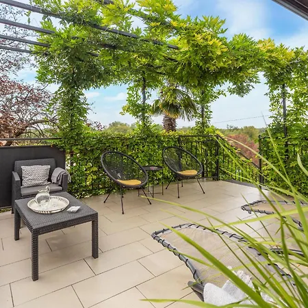 Appartement 2 Bedroom Cozy In