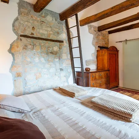 2 Bedroom Cozy In Lejlighed Poreč