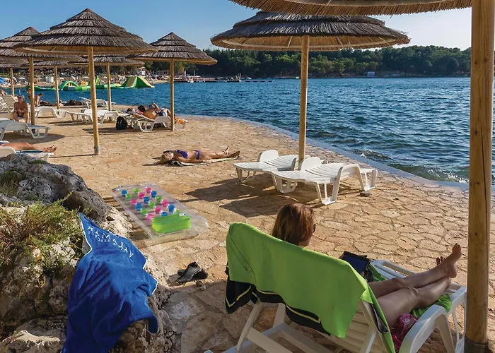 2 Bedroom Cozy In Lejlighed Poreč