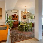 2 Bedroom Cozy In דירה *