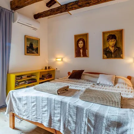 2 Bedroom Gorgeous Apartment In Porec *
