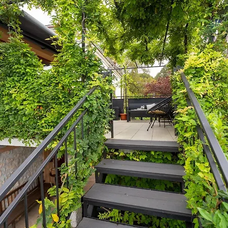 Appartamento 2 Bedroom Cozy In Porec