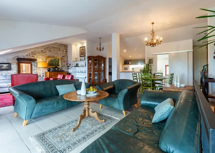 2 Bedroom Cozy In Poreč